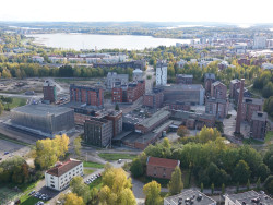 Ilmakuva Kankaan alueesta, taustalla siintää Jyväsjärvi. Kuva Kaupunkirakennepalvelut